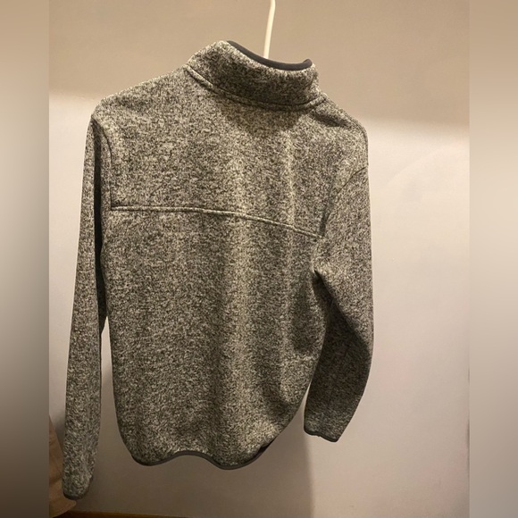 Pull over long sleeve sweatshirt with two pockets olive green Eddie Bauer brand - Picture 3 of 3